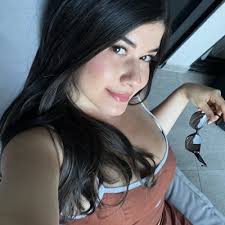 Carol Jade (@thecaroljade)