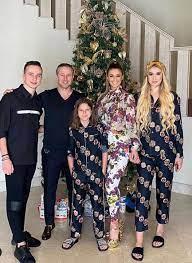 Unde A DispÄƒrut NuÈ›i Bona Familiei Prodan Reghecampf Wowbiz