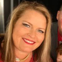 Stacey Sills's Instagram, Twitter & Facebook