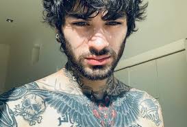Zayn malik can have his cake and eat it too. W5yiekectc Tom
