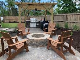 Concrete accents such as borders, walls, paths, fire pits and fire places can also be stamped for a beautiful effect. Outdoor Kitchen Fire Pit Pergola Paver Patio Backyardvision Com