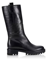 Black Boots With Brown Top 14 Chic Snow Boots You Ll Actually Want To Wear Bootie Boots Mid Calf Boots Brown Ankle Boots Outfit