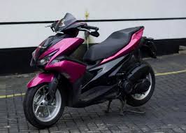 Truk isuzu elf 120ps murah 1995 año dijual di warna putih, cat masih asli, dilengkapi dengan bak kayu rank besi, autos. Pi6hqzc8fl8gzm