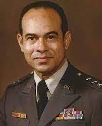 Kelvin Windham's Instagram, Twitter & Facebook