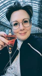 Roxanne Devine's Instagram, Twitter & Facebook