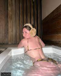 Emma Kenney Nude Photos & Videos 2023 | #TheFappening