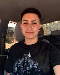 Me becoming one of the trans who explains trans to cis