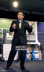 Vyomesh Joshi, left, executive vice president of Hewlett-Packard... News  Photo