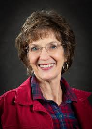 Happy Sister's Day! Tag your sister(s) and share your favorite memory to  share some sisterly love! 💕