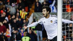 Rapid viena steaua, pacanele jocuri. Records Tumble As Valencia Thump Rapid Wien Uefa Europa League Uefa Com