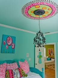 Sentuhan warna kamar, interior dan aksesori kamar, furniture kamar tidur bisa menunjang. Desain Model Plafon Kamar Tidur Terbaru Elegan Mungil Gypsum Dekor Kamar Tidur Kamar Dekor Kamar Gadis Kecil