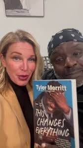 Karen Osler's Instagram, Twitter & Facebook