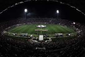 Ο σέρβος μεσοεπιθετικός του παοκ, μετρώντας λίγα λεπτά στον αγωνιστικό χώρο κατάφερε να «πληγώσει» την πρώην ομάδα του, αφού με ωραία ατομική ενέργεια και ψύχραιμο πλασέ έδωσε. Eikones Apo To Paok Mpenfika Paokfc