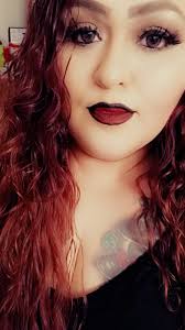 Hi my name is Debbie and I am a massive Stephen King fan. I've read,  re_read sooo many of your books and watched the films. Facebook book and  film is IT ,