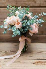 However it all depends on the colour you are wearing otherwise they will blend in. 25 Brilliant Wedding Bouquets For Spring Summer 2021 Emmalovesweddings