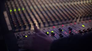L'ue ha chiesto all'ungheria di consentire a klubradio di continuare a trasmettere. Ungheria Orban Chiude Klubradio L Ultima Radio Indipendente Unsic Unione Nazionale Sindacale Imprenditori E Coltivatori