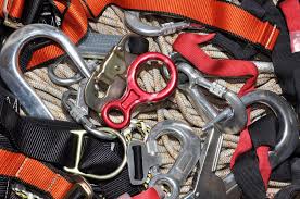 If you are searching for the best hunting safety harness, there are a few things to keep in mind to get the. Roof Work Roofer Safety Tips Work Fit