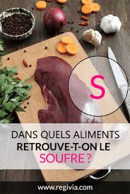 Recroquevillée dans un coin, le personnage féminin que l'on associe à la dessinatrice, est accaparé par les médias qui veulent connaître ses sentiments. Liste Des Aliments Les Plus Riches En Soufre S