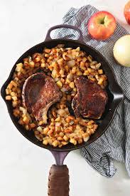 Fall apart pork chops in oven : Cinnamon Apple Pork Chops