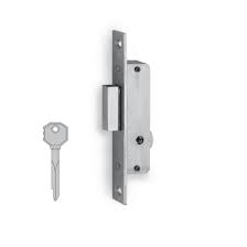 Silenthya di yale® è a nuova serratura per porte in legno dotata di evolute tecnologie per cui non fa rumore, assicurando tranquillità e comfort sia xfree di mottura serrature di sicurezza è il nuovo sistema biometrico blocca cilindro europeo per porte blindate, progettato e brevettato dall'azienda per. Serrature Prezzi E Offerte Online Leroy Merlin