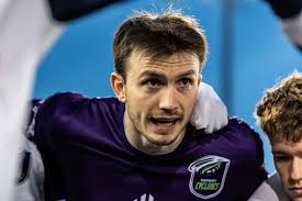 Pursuit: Cyclones' Vande Weghe earns goalie of the year honours