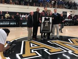 Aaron addison gordon (september 16, 1995) is an american power forward for the orlando magic of the nba. John Denton On Twitter Here Is Orlandomagic F Aaron Gordon With His Parents And Representatives From Archbishop Mitty After His High School Jersey Was Retired Tonight In San Jose Https T Co Zwjkkwnqjy