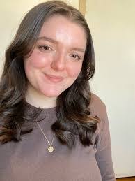 Beth Earley's Instagram, Twitter & Facebook