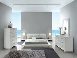 Browse our queen bedroom sets to find a really nice new signature look or complement existing decor. Christie Modern Low Profile Platform Bed By Furniture Of America Cm7550