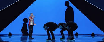 Avere un'aria sconcertata to look bewildered; Eurovision La Finale Mahmood Rappresento I Giovani Europei Che Vogliono Restare Uniti La Repubblica