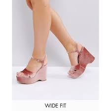 New Look Wide Fit Velvet Platform Wedge Sandal 45 Liked On Polyvore Featuring Shoes Sandals Pink Velvet Shoes Platform Wedges Shoes Platform Boots Women