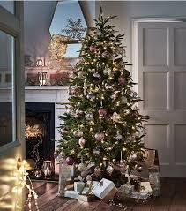 Opulent Christmas Tree With Gold Silver And Bronze Christmas Tree D Elegant Christmas Tree Decorations Christmas Tree Decorations Christmas Tree And Fireplace