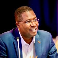 Me Camille Edouard Junior