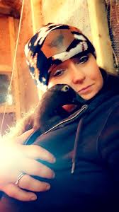 It was 9° so I got to cuddle and warm up some of my duckies 💜💜💜