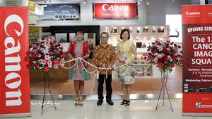 Check spelling or type a new query. Datascrip Dan Canon Hadirkan Canon Image Square Ke 13 Di Surabaya Tribun Jogja