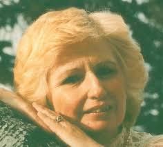 Giant Reese's Peanut Butter Cup Pie 🥧🍫🥜 Dive into this decadent Giant  Reese's Peanut Butter Cup Pie, where rich chocolate ganache meets a chunky  peanut butter filling. A perfect dessert for peanut