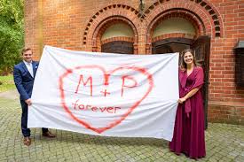 Sie sind dabei ihre hochze. Maxime Patrick Hochzeit An Der Aussenmuhle Harburg Florian Laufer Fotografie