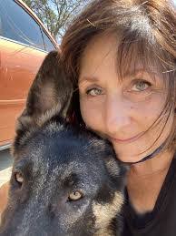 Del Swain's Instagram, Twitter & Facebook