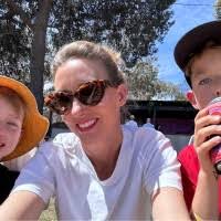 90+ "Kasie" profiles