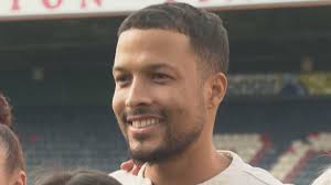 Daughter of late footballer Joe Thompson says he was 'the best dad who put  other people first'