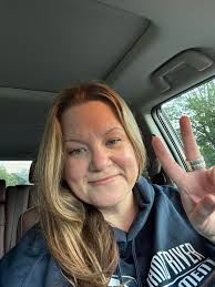 Hello, I'm Melanie and something to know about me is First time attending