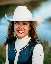 Savannah Bernard's Instagram, Twitter & Facebook