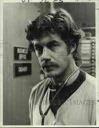 1975 Press Photo Actor Frank Converse In "Stat!" Movie
