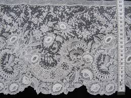 Goncang shaker atau kacau sehingga larut. My Choice For The Best Lace From The 10 31 2013 Ebay Alerts Point De Gaze Border Antique Lace Lace Inspiration Linens And Lace