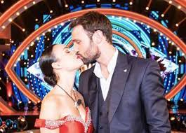 Andrea e rosalinda, alla fine della puntata, si abbracciano a letto e si scambiano tenere coccole. Rosalinda Cannavo And Andrea Zenga Love In Full Sails Beyond The Big Brother Vip World Stock Market