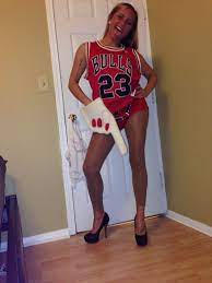 Miley Cyrus 23 Halloween Costume Miley Cyrus Halloween Costume Halloween Costume Outfits Halloween Costumes