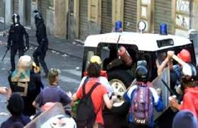 Carlo giuliani was young and idealistic and happy to add his voice and muscle to the growing carlo giuliani was not ignorant of these developments, but was versed in the development of this global. Archives Of Global Protests Genua 20 7 Bilder Vom Mord An Carlo Giuliani