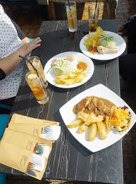 Jangan khawatir, ada makanan berat juga kok di daftar menunya. Menu Apa Saja Yang Ada Di Lawangwangi Creative Space