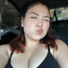 I need a trusting roofer to repair my moms roof from the storm Please