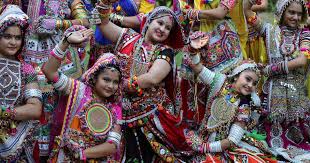 It is a prevalent festival observed on major parts of gujarat, west bengal and delhi. Gujarat S Christians Have Made The Traditional Navratri Garba A Part Of Their Christmas Celebrations