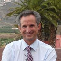 Jose Farina's Instagram, Twitter & Facebook